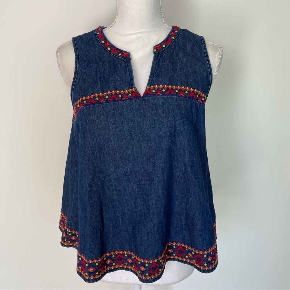 Gap Crop Top Size XS Womens Embroidered Denim Sleeveless Cotton V Neck Blue Red - Picture 2 of 11